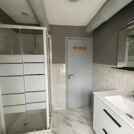 Maison Vedrines Holiday home Chaniat